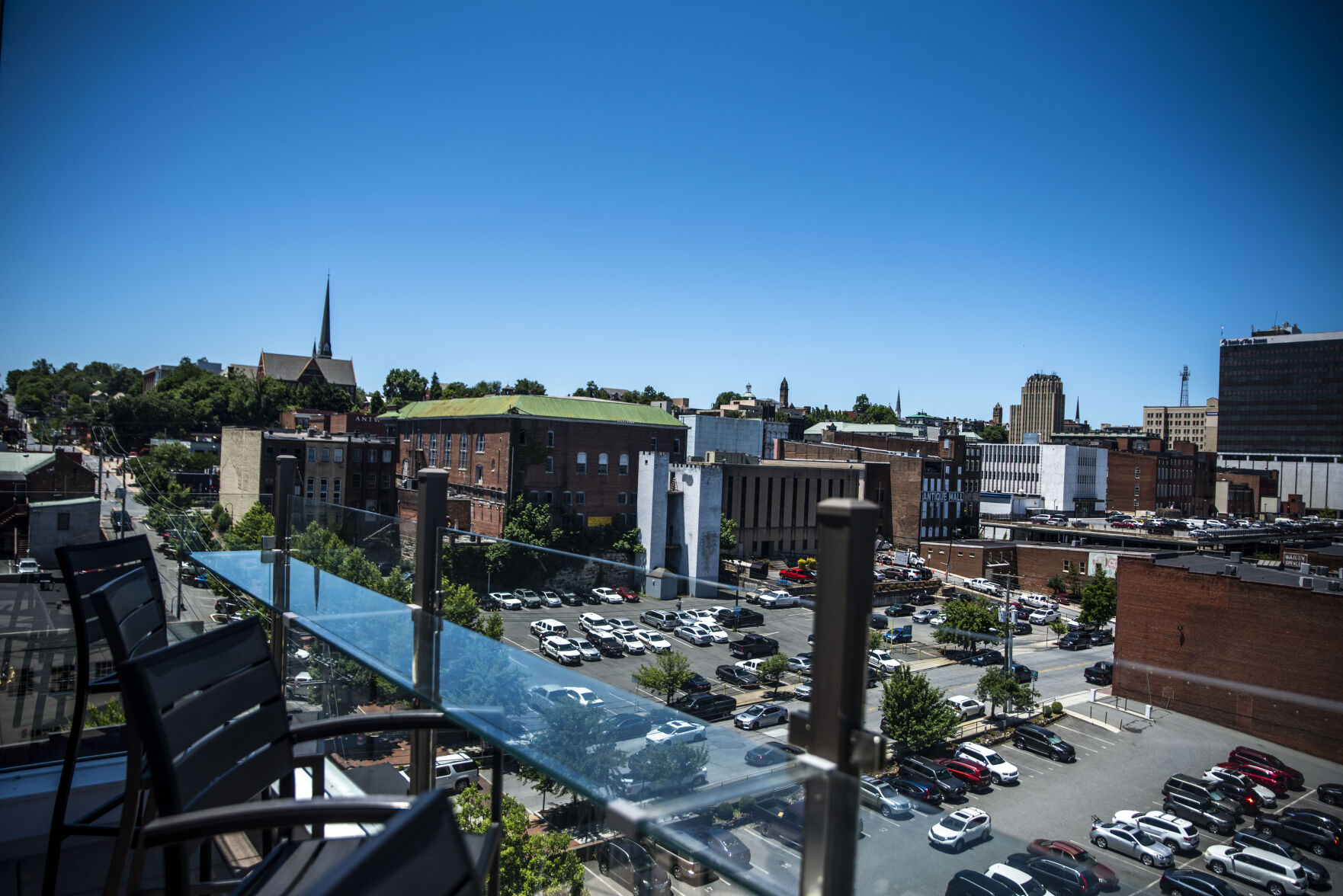No. 7 Rooftop Bar